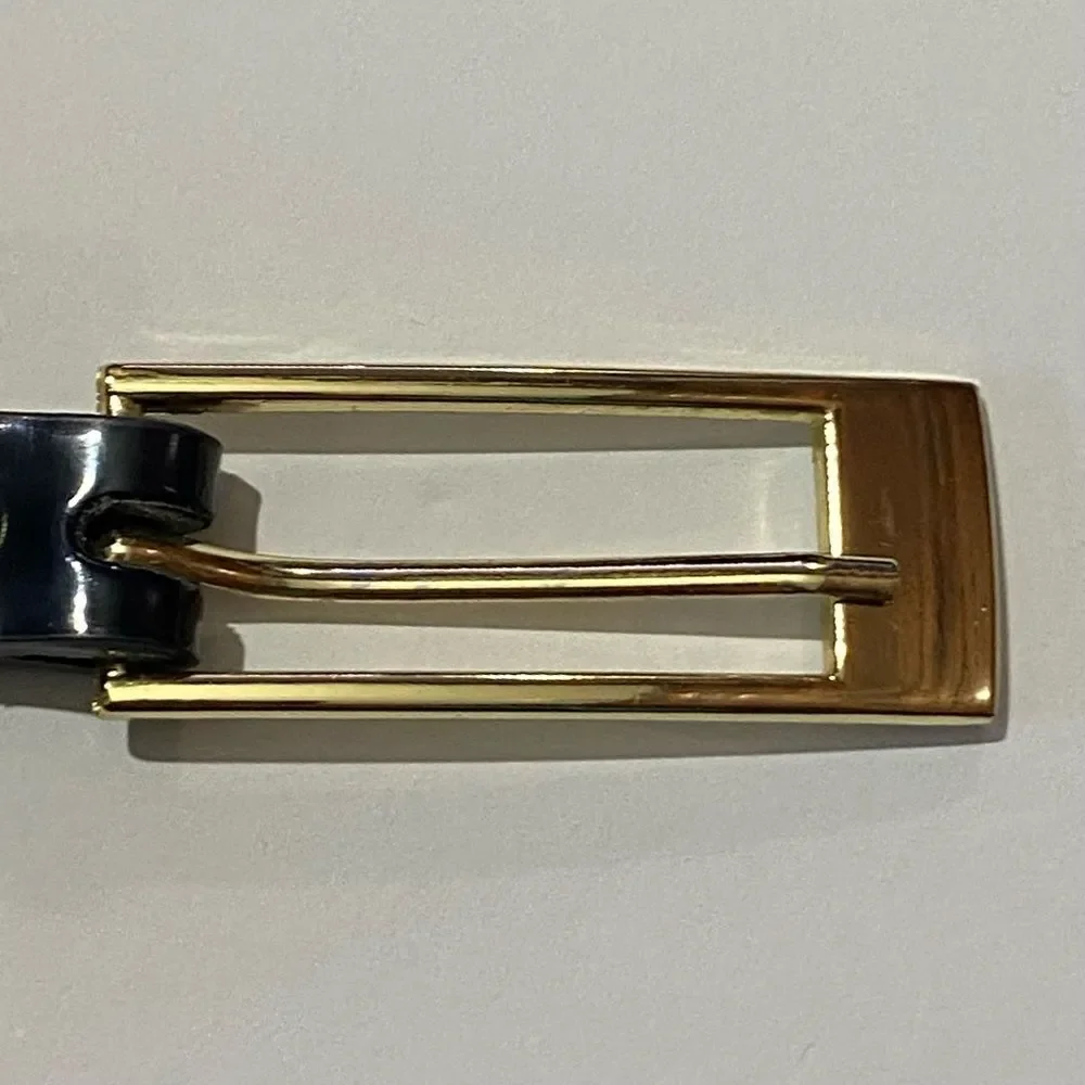 Women's Jessica Howard Navy Blue & Gold Patent Leather Skinny Belt 20W